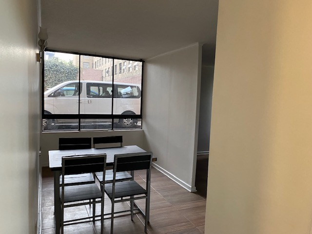 Se arrienda depto. tipo estudio/Barrio Brasil/MP192