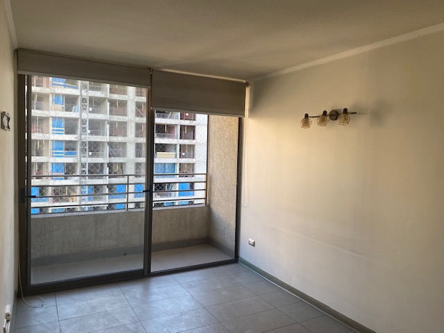 Se arrienda depto. 2 dormitorios/2baños/1 estacionamiento/1 bodega/Metro Irarrazabal